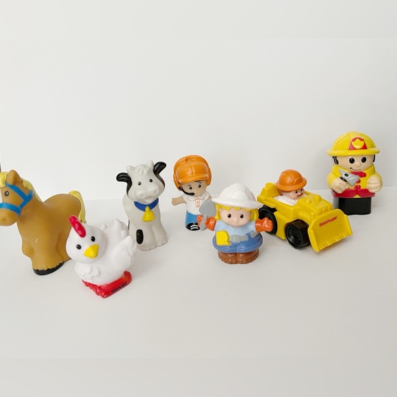Fisher Price Little People Lot of 6 Figures Farm Animals And Construction People - Picture 3 of 5